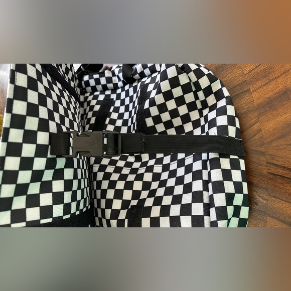 Dickies Checkered Messenger Bag Flap Front Hook & Loop Closure Adjustable Strap - Picture 9 of 16